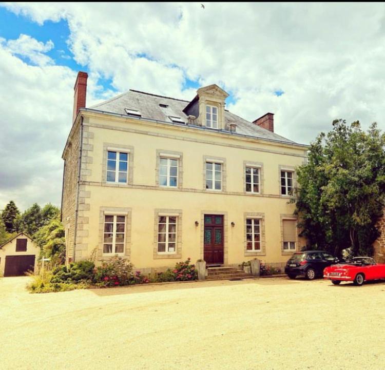 Maison D'Hotes La Doucelle Culture Et Bien-Etre Lignieres-Orgeres Εξωτερικό φωτογραφία